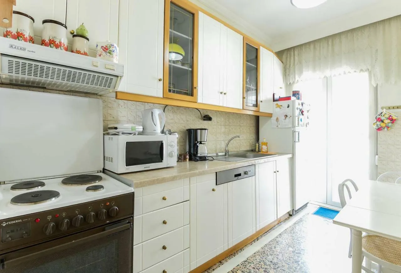 Cozy And Bright Apartment In The Heart Of The City Thessaloniki