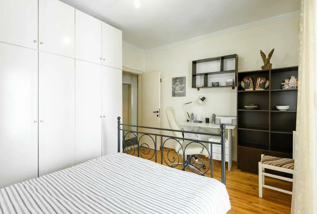 Cozy And Bright Apartment In The Heart Of The City Thessaloniki 0*,  Greece
