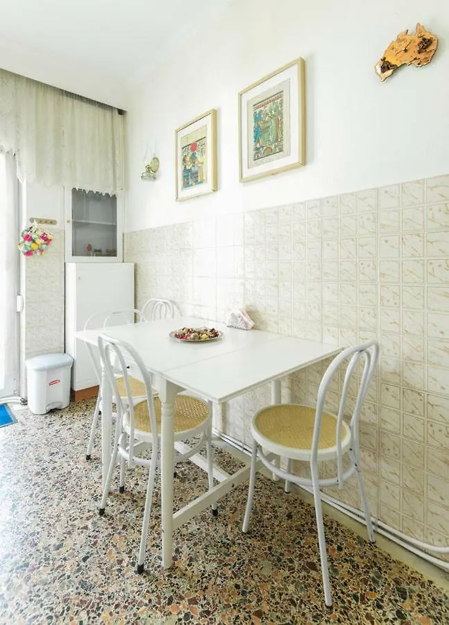 Cozy And Bright Apartment In The Heart Of The City Thessaloniki